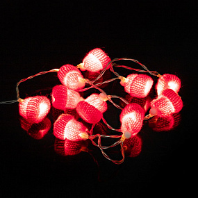 Gifts: гирлянда cosy poms, красная 