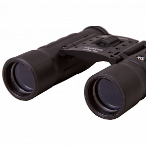 Gifts: бинокль hunter 10x, линзы 25 мм 