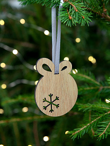 Gifts: деревянная подвеска christmate, шар 